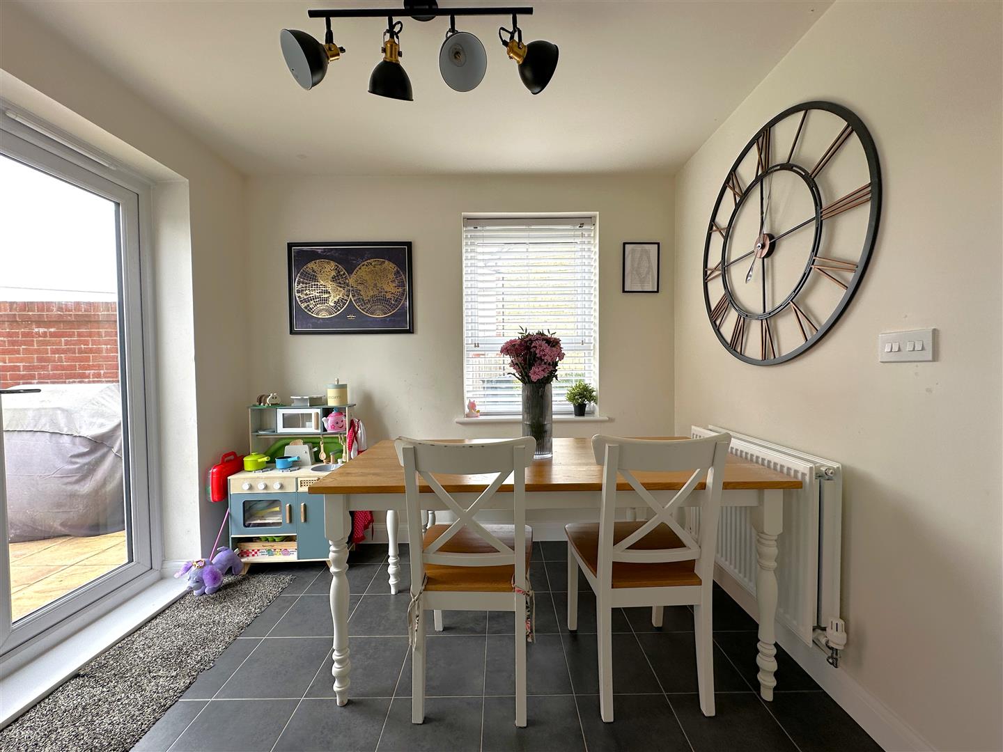 Harvey Avenue, Chippenham